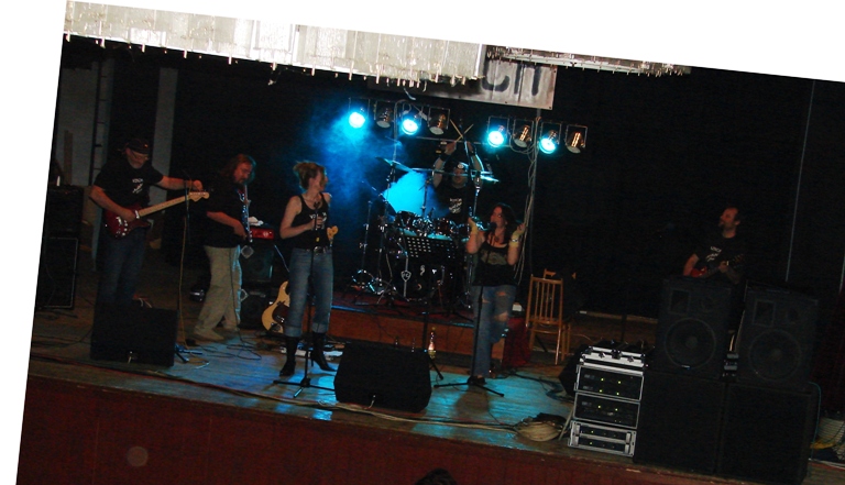 Fotogaléria ROK 2008: KONCERT VZNCH 22.05.2008 (15) ROK 2008: KONCERT VZNCH 22.05.2008