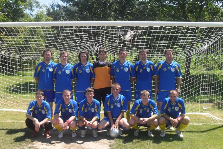 Fotogaléria Obecný futbalový klub Družstevník Žemberovce (30) Obecný futbalový klub Družstevník Žemberovce
